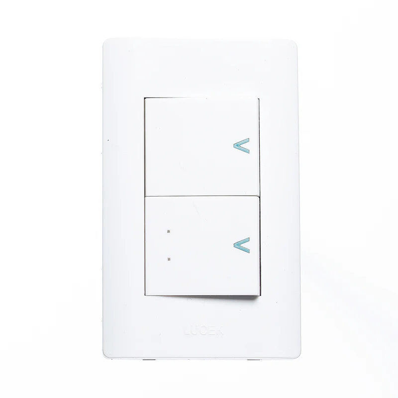 Lucek placa con 1 apagador sencillo 1 escalera blanco 1.5 modulos
