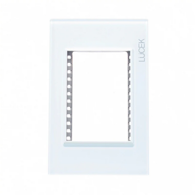 Lucek colors blanco placa metalica de 3 modulos